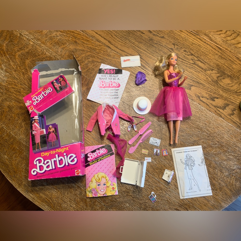 Vintage Day to Night Barbie with all accessories. Like new, with box (damaged).